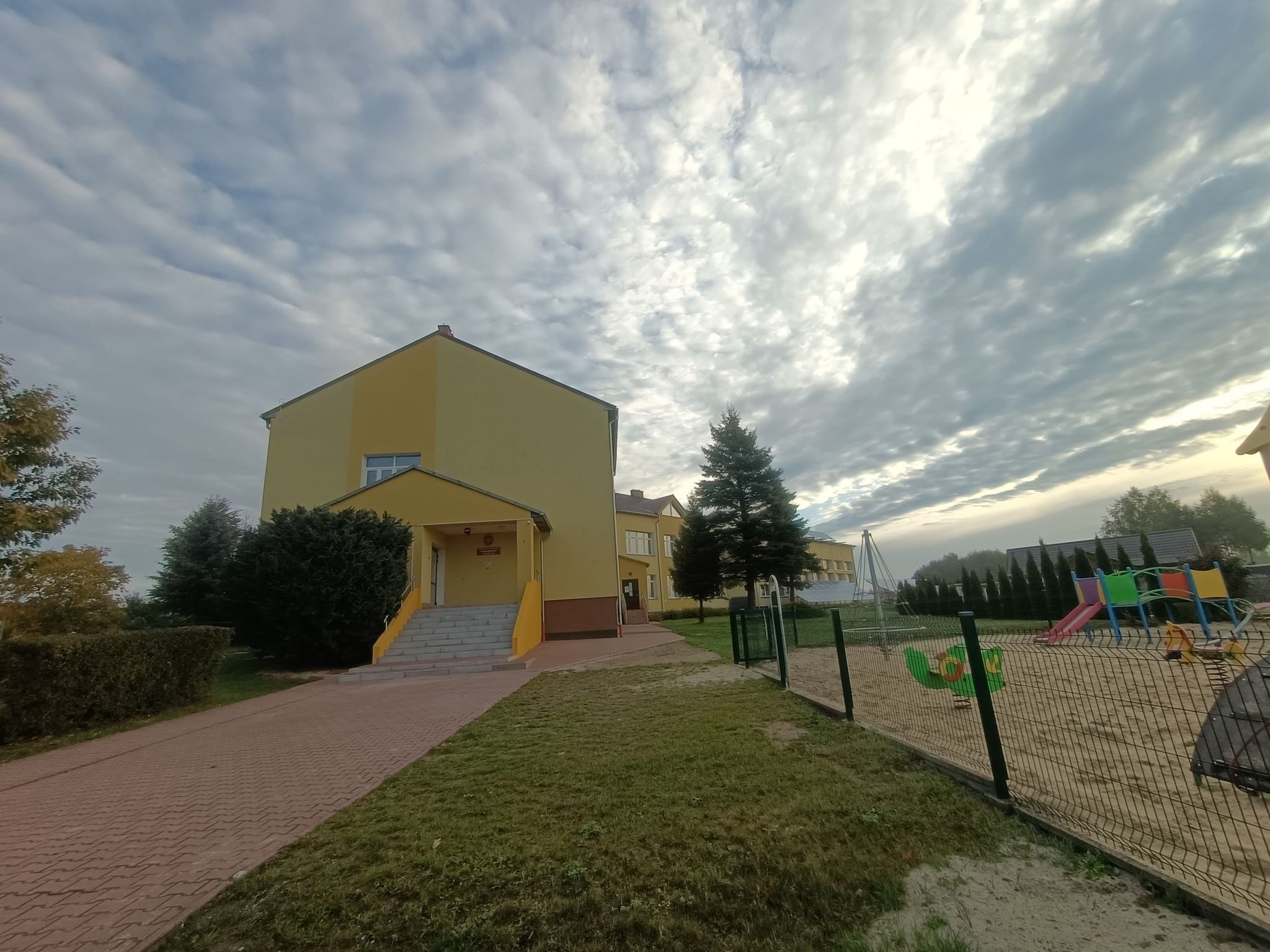 Publiczna Szkoła Podstawowa W Piórkowie