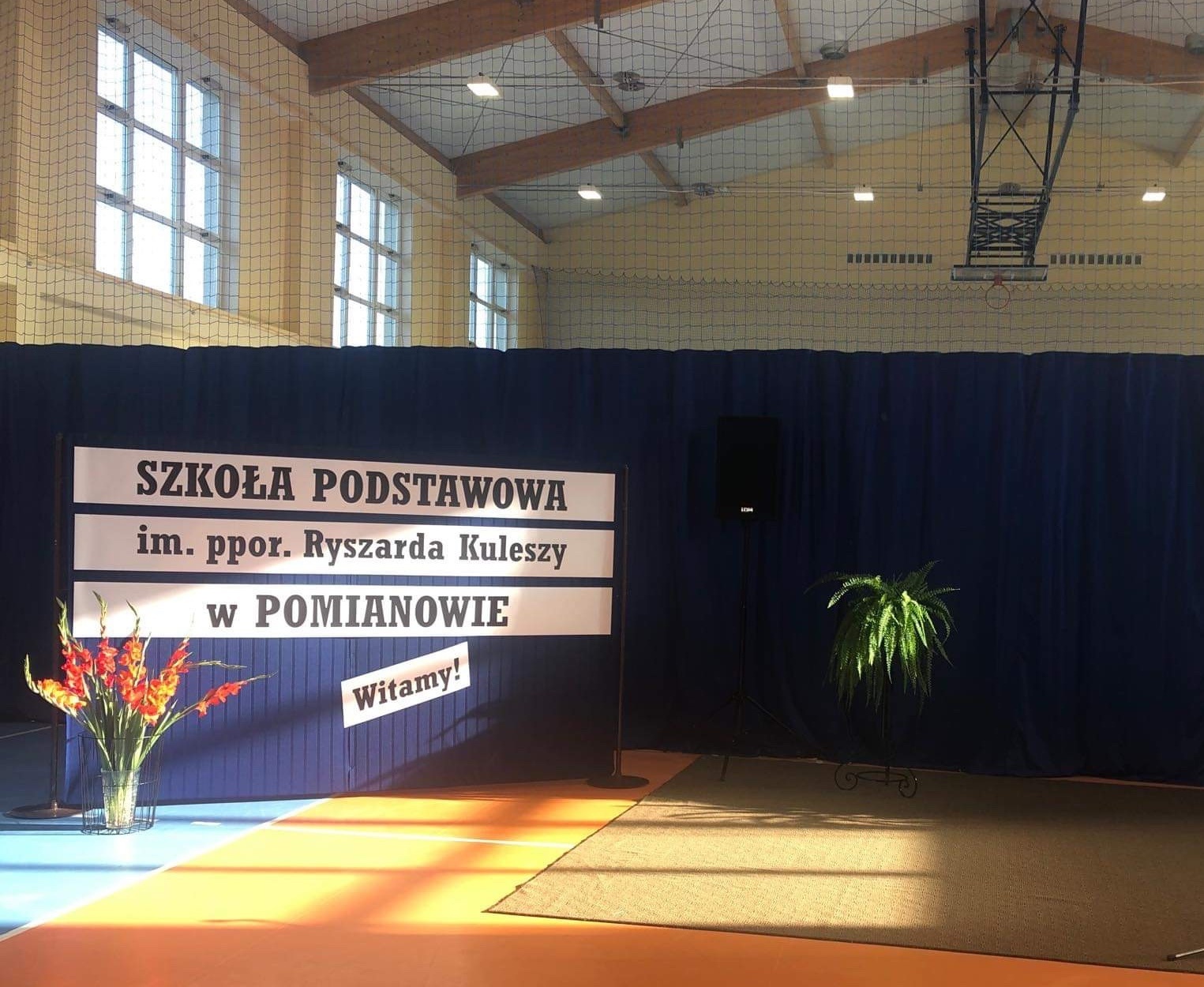 Szkoła Podstawowa 
Im. Ppor. Ryszarda Kuleszy 
W Pomianowie